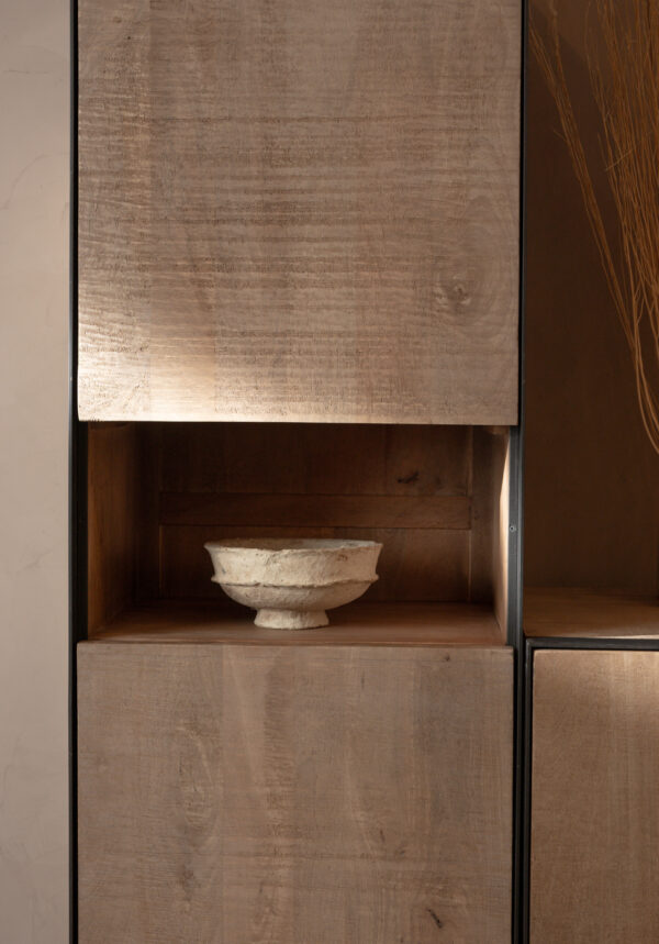 Livingroom Details - Image 2